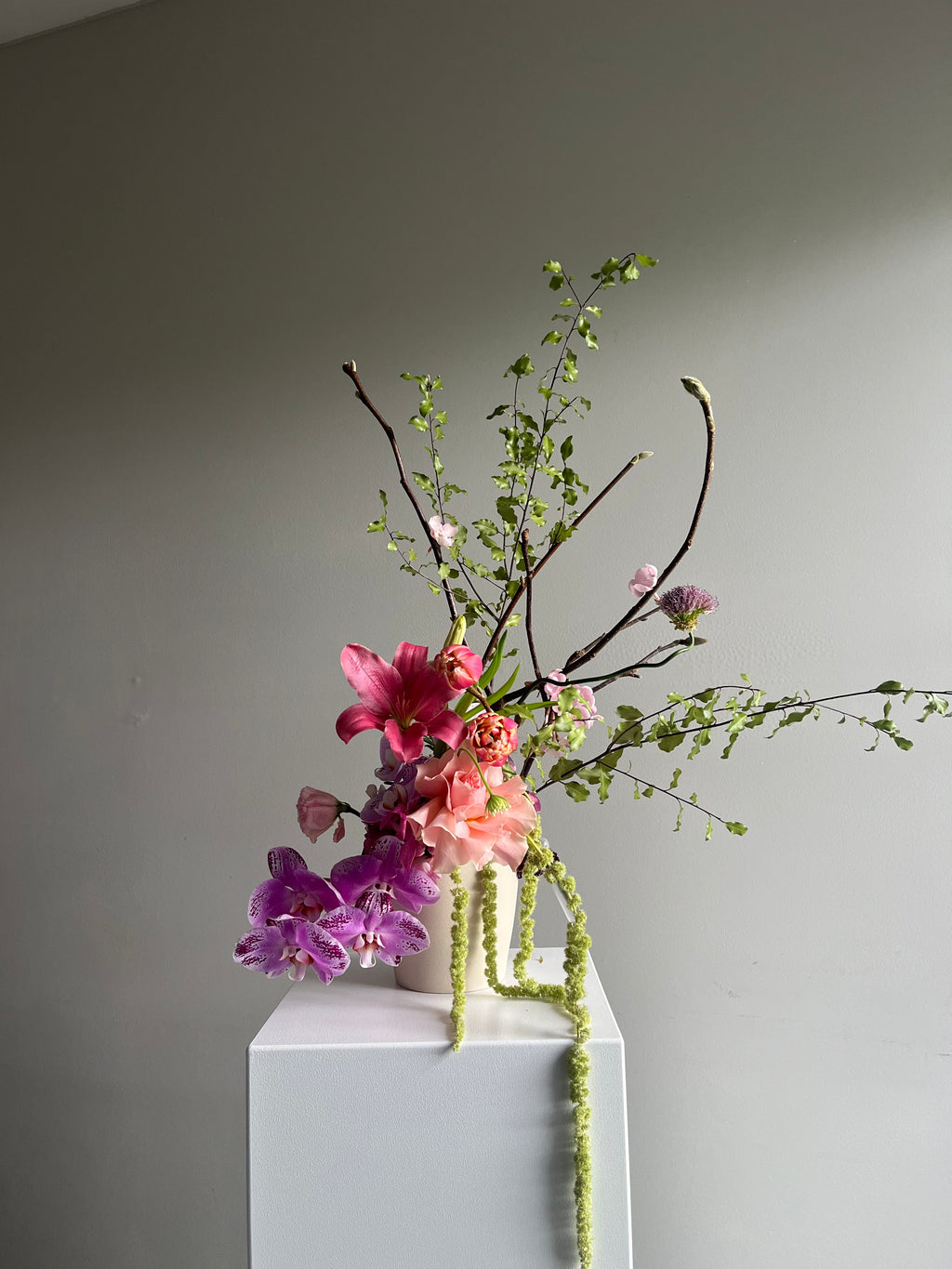 floral vase arrangement